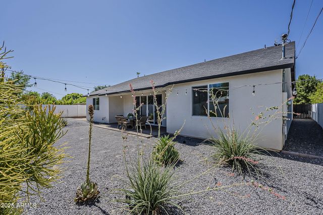 3834 E CLARENDON Avenue, Phoenix, AZ 85018