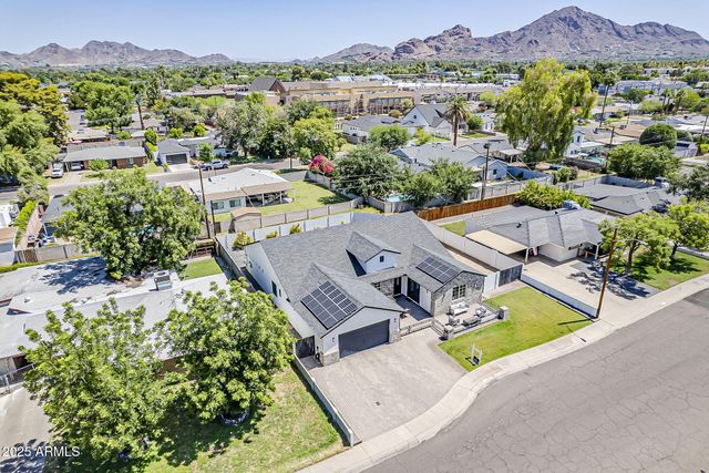3834 E CLARENDON Avenue, Phoenix, AZ 85018
