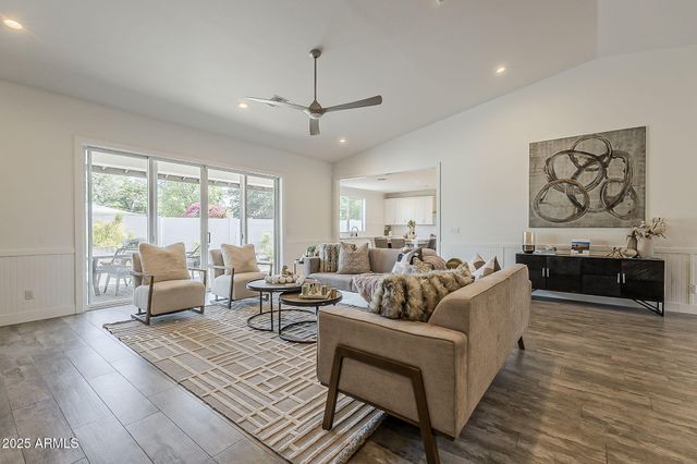 3834 E CLARENDON Avenue, Phoenix, AZ 85018
