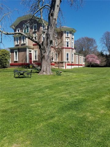 97 Narragansett Avenue C3, Newport, RI 02840