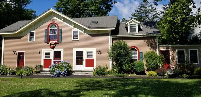 97 Narragansett Avenue C3, Newport, RI 02840