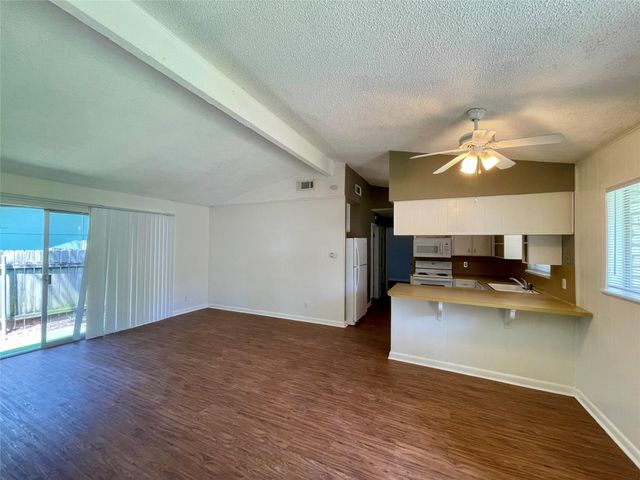 914 Beaver TRL A, Austin, TX 78746
