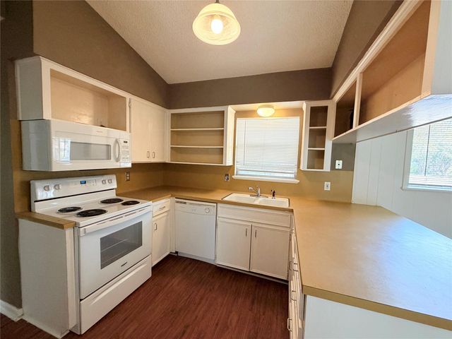 914 Beaver TRL A, Austin, TX 78746