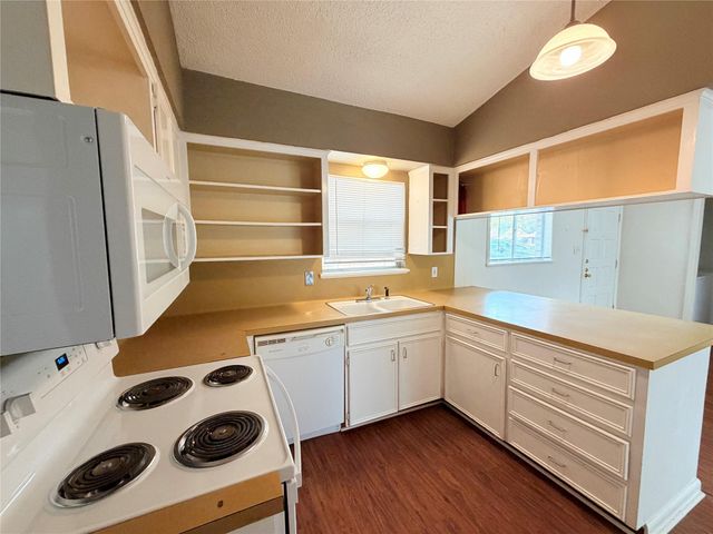 914 Beaver TRL A, Austin, TX 78746