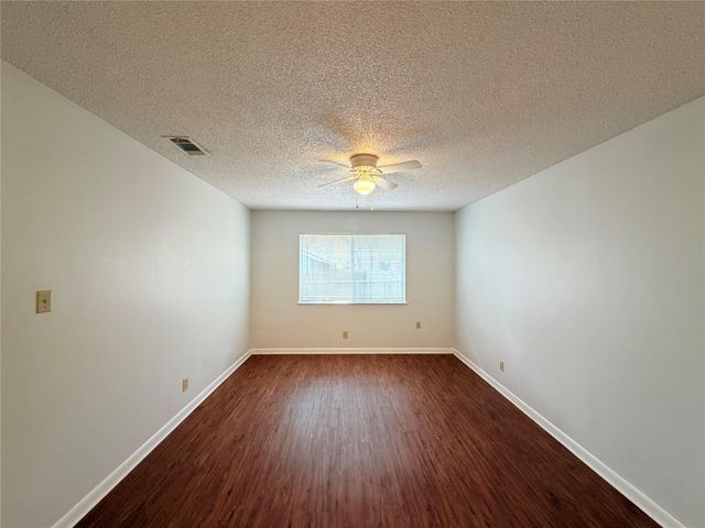 914 Beaver TRL A, Austin, TX 78746