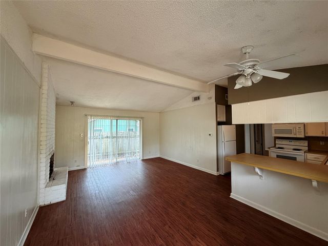 914 Beaver TRL A, Austin, TX 78746