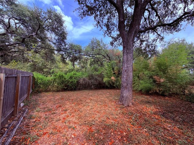 914 Beaver TRL A, Austin, TX 78746