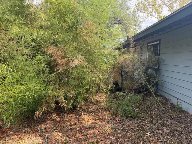 914 Beaver TRL A, Austin, TX 78746