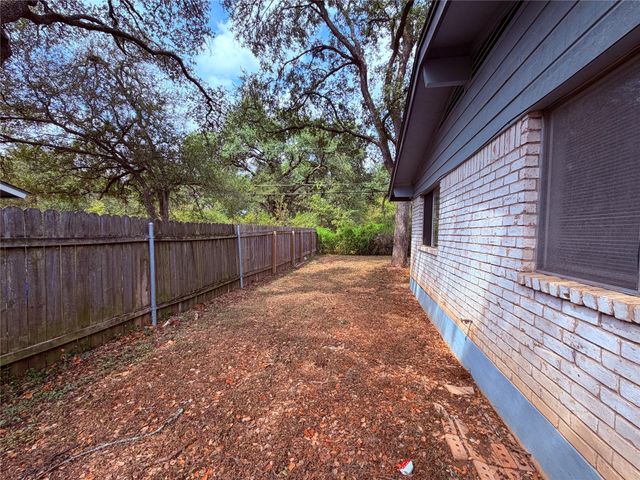 914 Beaver TRL A, Austin, TX 78746