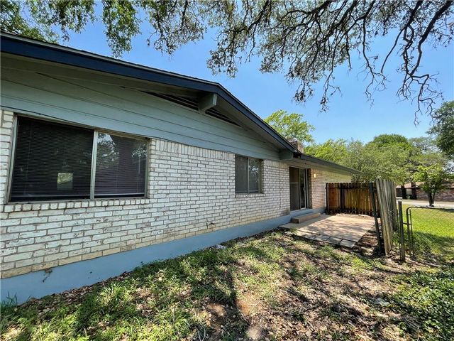 914 Beaver TRL A, Austin, TX 78746