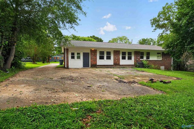 4913 Westwood Drive NW, Huntsville, AL 35810