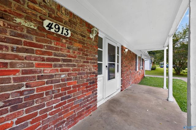4913 Westwood Drive NW, Huntsville, AL 35810