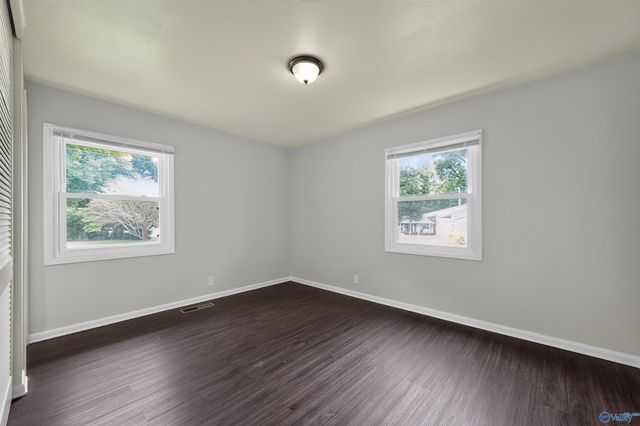 4913 Westwood Drive NW, Huntsville, AL 35810