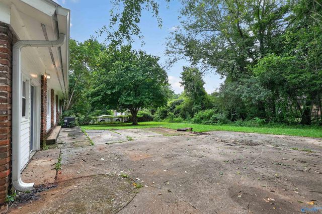 4913 Westwood Drive NW, Huntsville, AL 35810