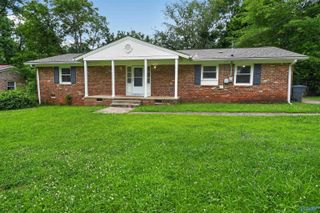 4913 Westwood Drive NW, Huntsville, AL 35810