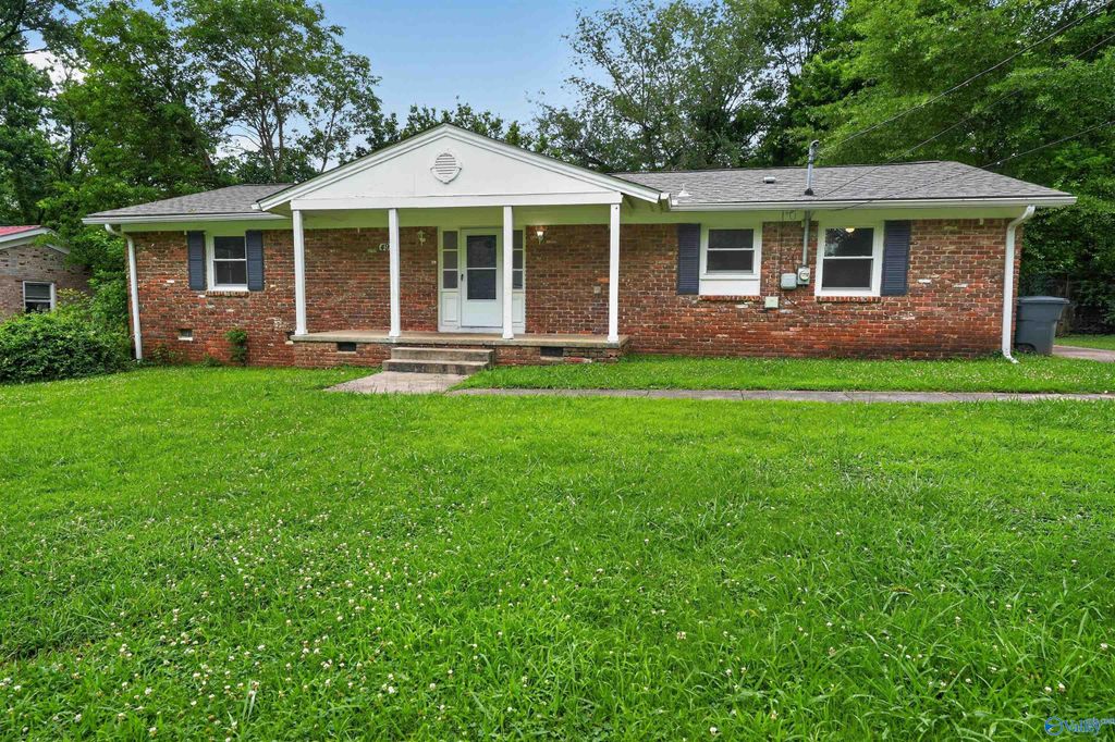 4913 Westwood Drive NW, Huntsville, AL 35810