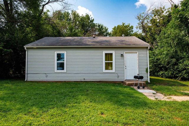 3521 E Sunview Ave, Wichita, KS 67216