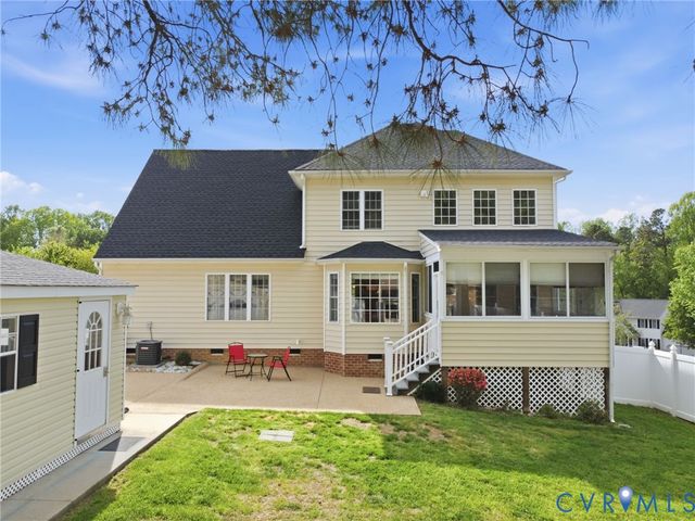 8124 Castle Grove Dr, Mechanicsville, VA 23111
