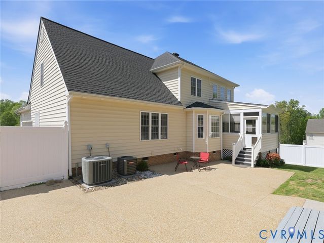 8124 Castle Grove Dr, Mechanicsville, VA 23111