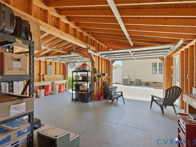 8124 Castle Grove Dr, Mechanicsville, VA 23111