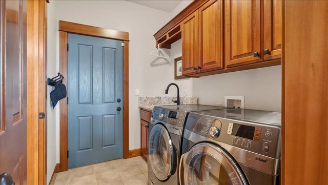 5423 W Hayden Ln, Spokane, WA 99208