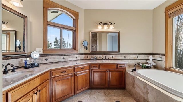 5423 W Hayden Ln, Spokane, WA 99208