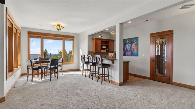 5423 W Hayden Ln, Spokane, WA 99208