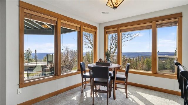 5423 W Hayden Ln, Spokane, WA 99208