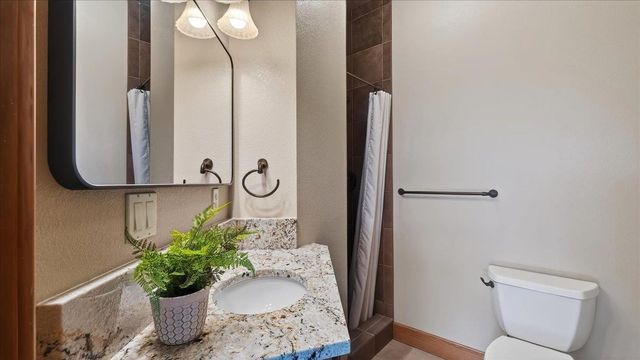 5423 W Hayden Ln, Spokane, WA 99208