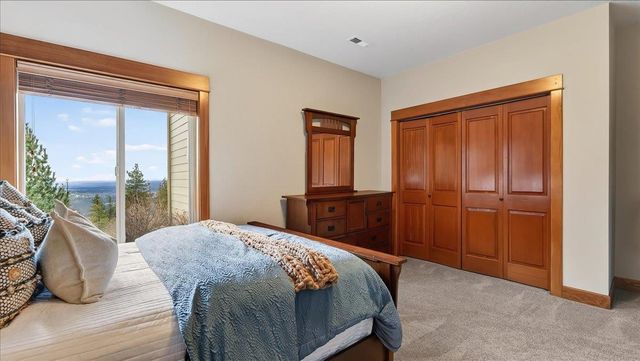 5423 W Hayden Ln, Spokane, WA 99208