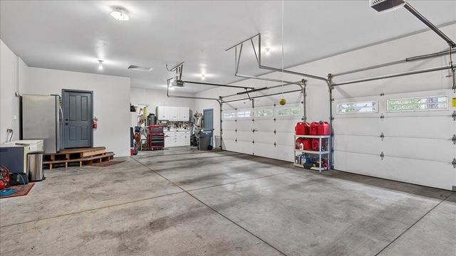 5423 W Hayden Ln, Spokane, WA 99208