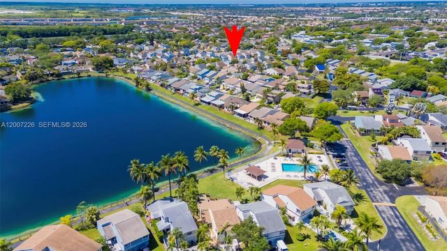 10048 SW 221st St, Cutler Bay, FL 33190