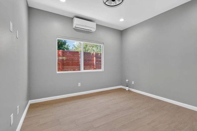 7105 Hoffman Ave A, La Mesa, CA 91941