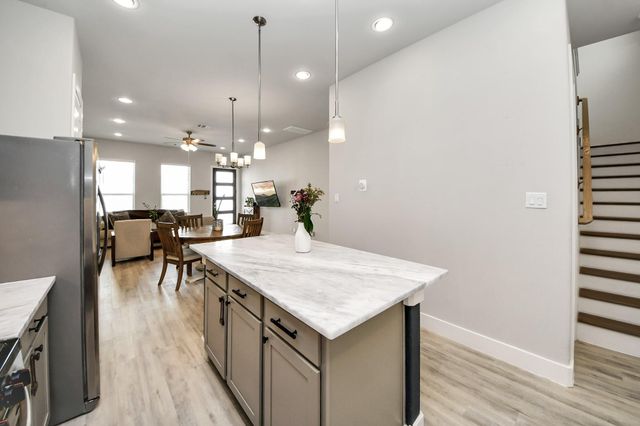 9017 Lonestar Creekbend Lane, Houston, TX 77080