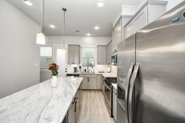 9017 Lonestar Creekbend Lane, Houston, TX 77080