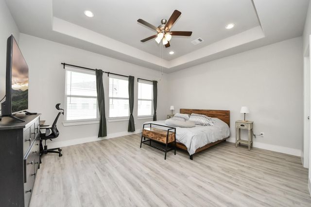 9017 Lonestar Creekbend Lane, Houston, TX 77080