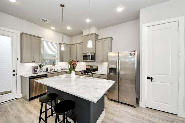 9017 Lonestar Creekbend Lane, Houston, TX 77080