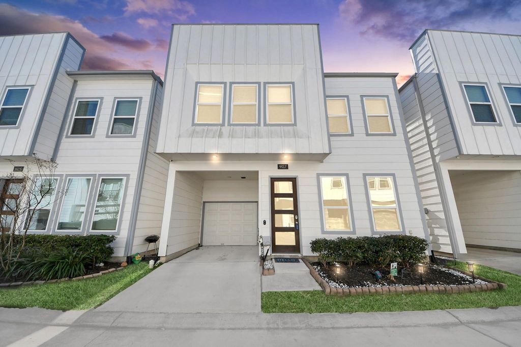 9017 Lonestar Creekbend Lane, Houston, TX 77080