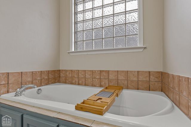 1010 Brownstone Drive, Jonesboro, AR 72404