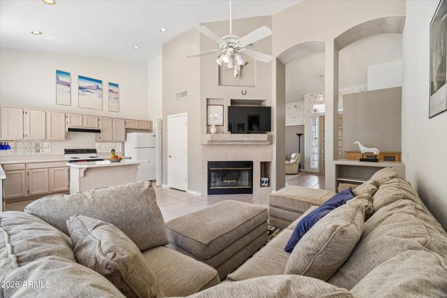 735 E GOLDENROD Street, Phoenix, AZ 85048