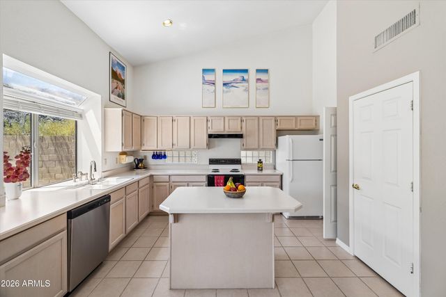 735 E GOLDENROD Street, Phoenix, AZ 85048