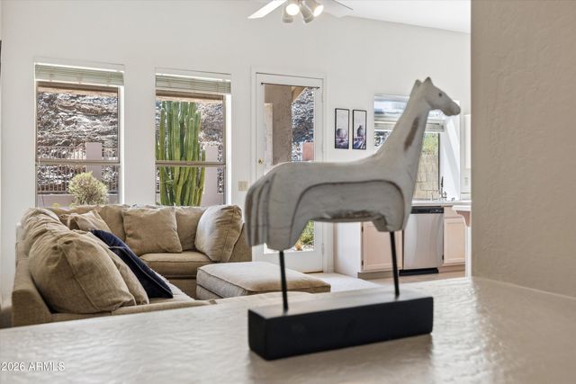 735 E GOLDENROD Street, Phoenix, AZ 85048