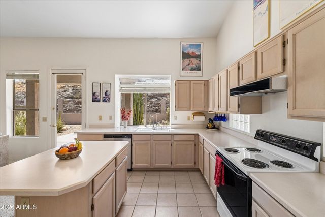 735 E GOLDENROD Street, Phoenix, AZ 85048