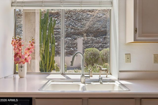 735 E GOLDENROD Street, Phoenix, AZ 85048
