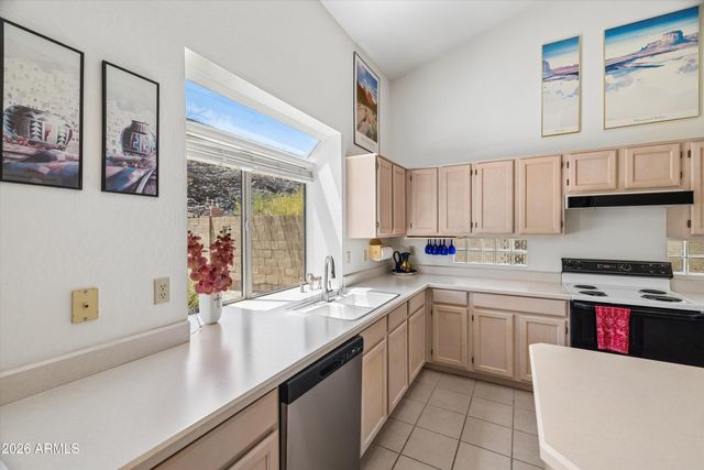 735 E GOLDENROD Street, Phoenix, AZ 85048