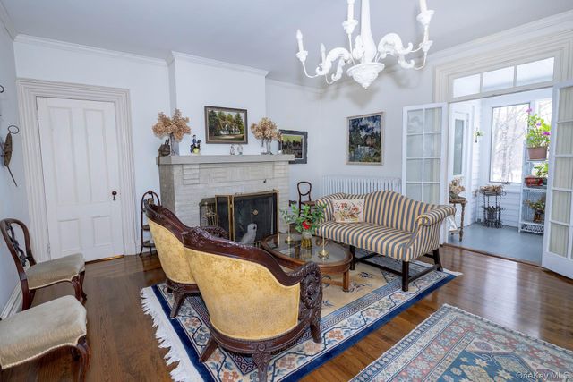 819 Van Wagner Road, Poughkeepsie, NY 12601