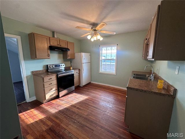 203 N Kingshighway A & B, Sikeston, MO 63801