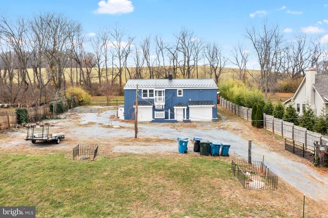 1321 N CHATHAM RD, Coatesville, PA 19320