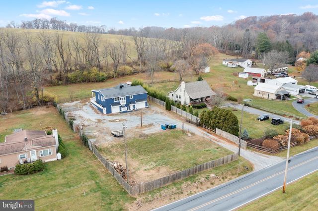 1321 N CHATHAM RD, Coatesville, PA 19320