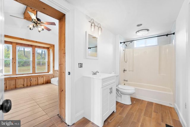 1321 N CHATHAM RD, Coatesville, PA 19320